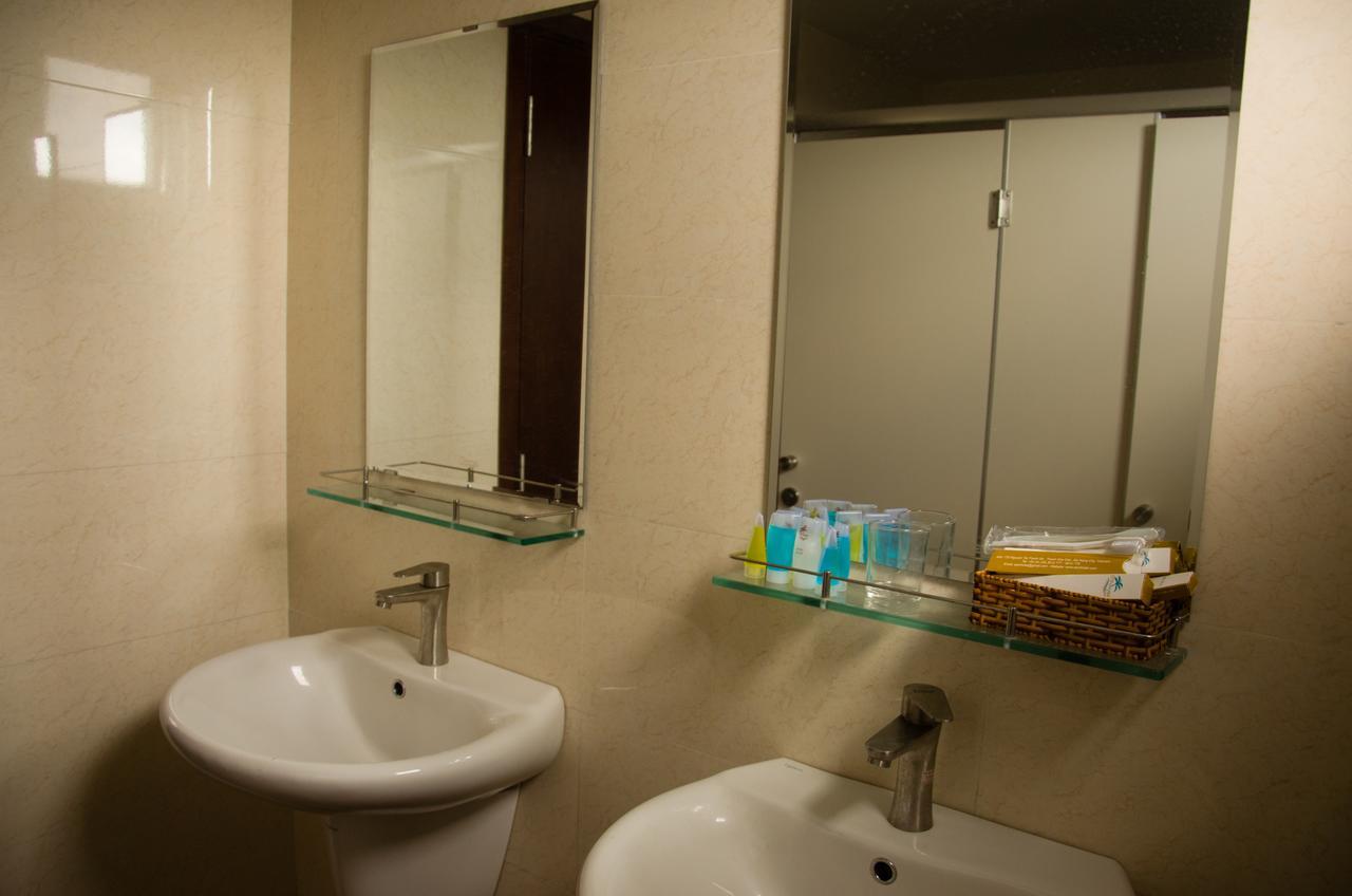 Epin Hotel Da Nang Bagian luar foto
