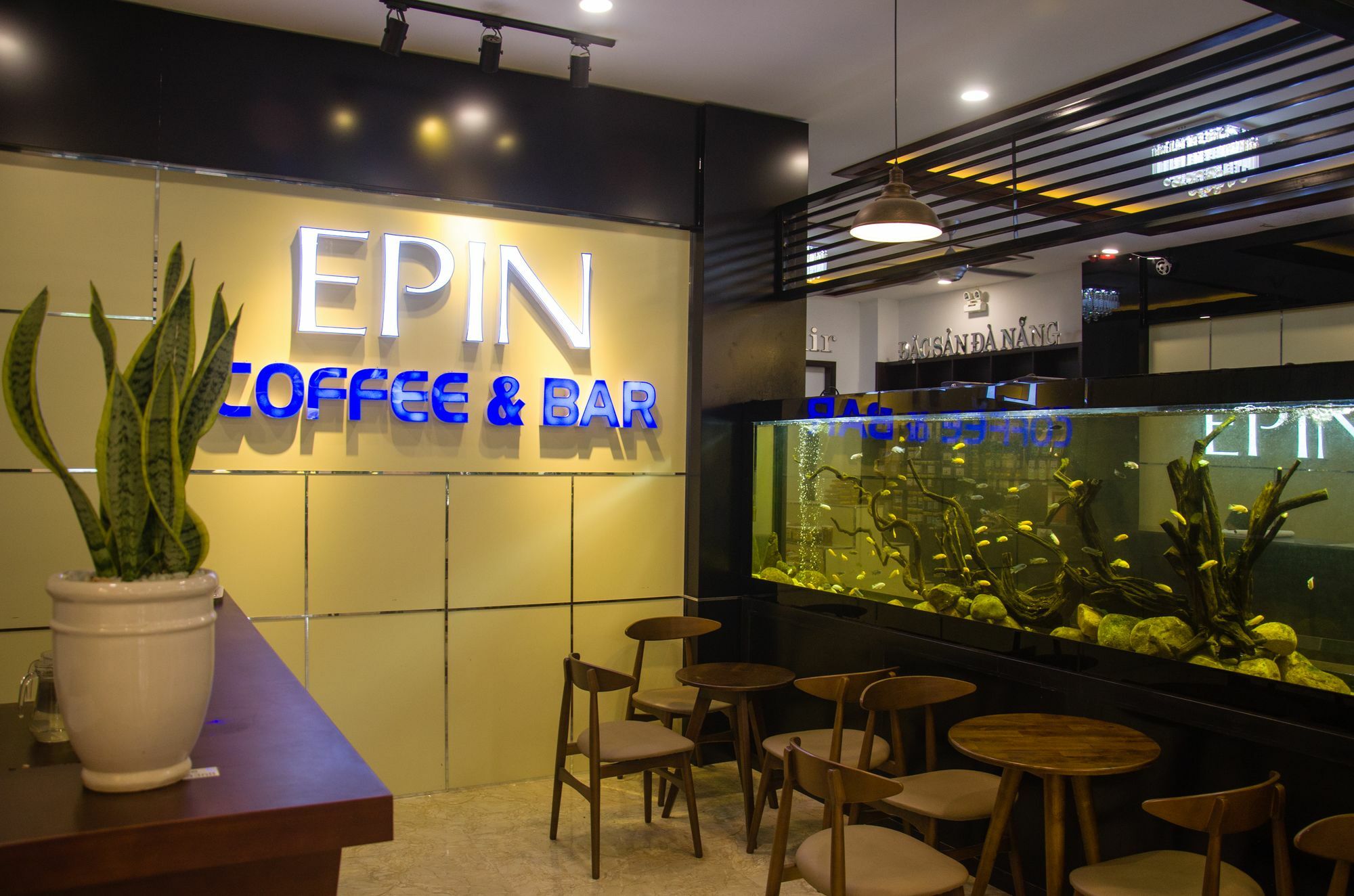 Epin Hotel Da Nang Bagian luar foto